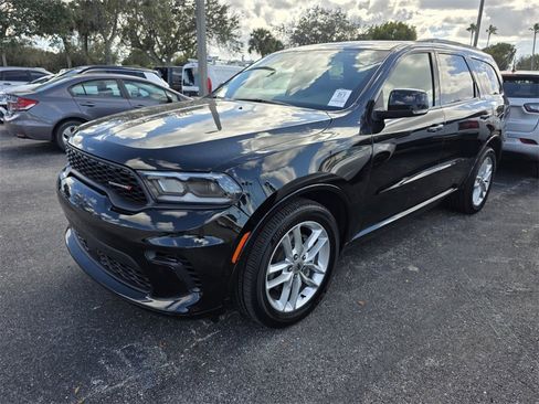 Used 2024 Dodge Durango GT image 3
