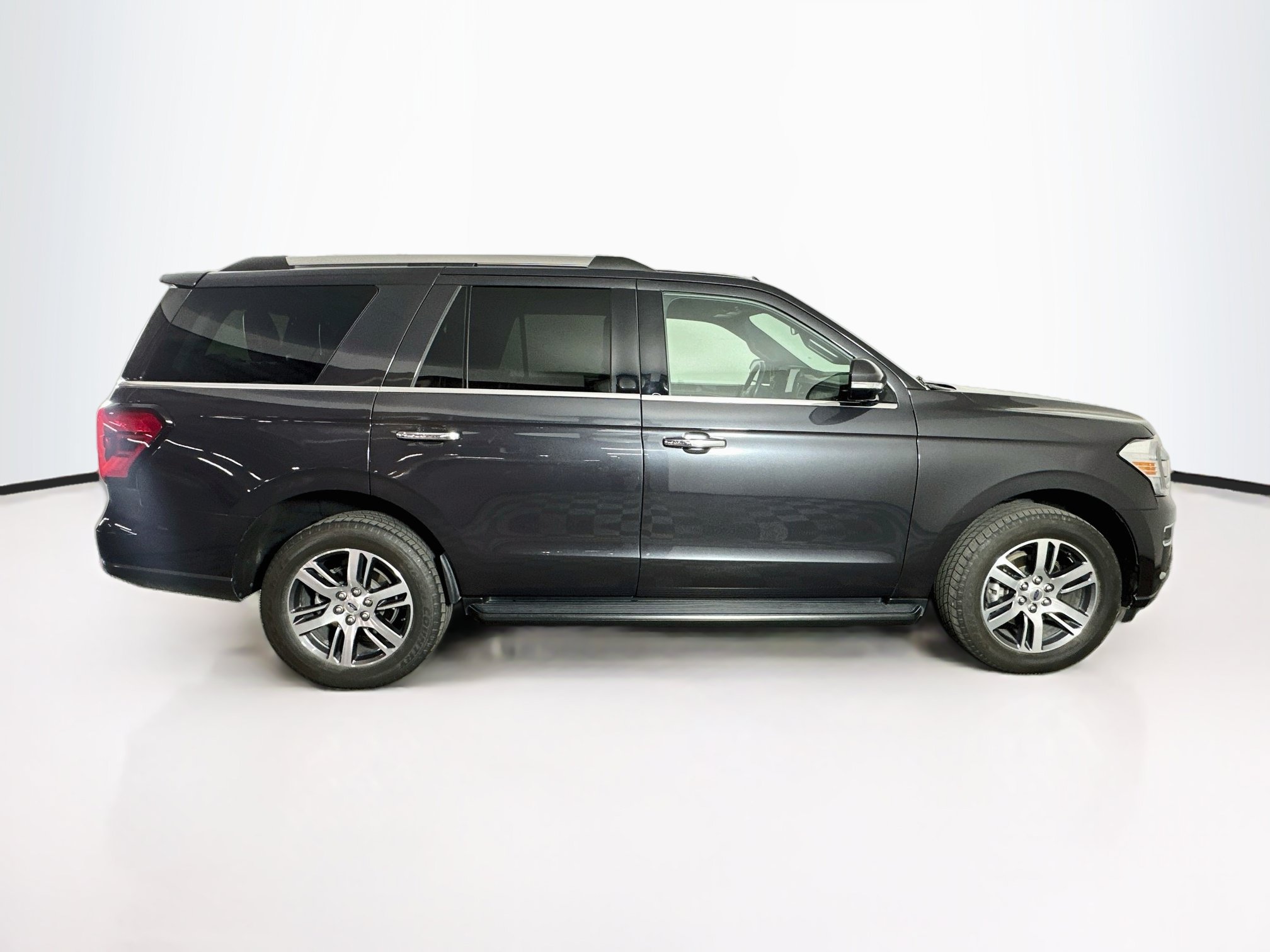 Used 2024 Ford Expedition Limited RWD image 10