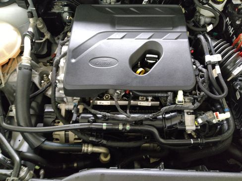 Used 2020 Ford Escape SE FWD image 30