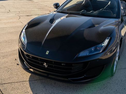 Used 2019 Ferrari Portofino image 25