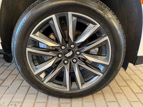 Used 2021 Cadillac Escalade Sport w/ Driver Assist Tech Package image 9