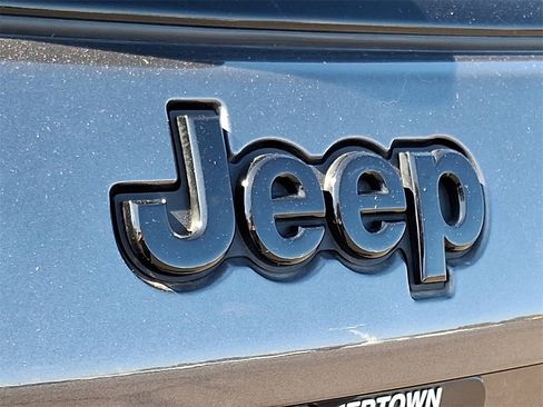 Certified 2022 Jeep Compass Altitude image 29