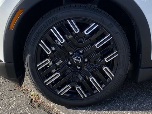 New 2026 Nissan Leaf Platinum+ w/ Cargo Package (Platinum+) image 5