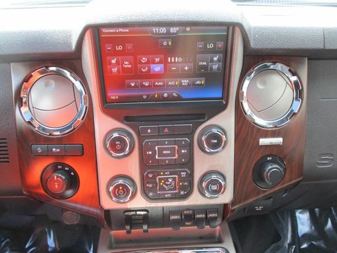 Used 2014 Ford F350 Lariat w/ Lariat Ultimate Package AWD/4WD image 35