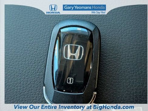 Used 2025 Honda Pilot Touring image 37