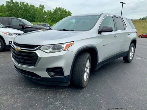 Used 2018 Chevrolet Traverse LS FWD image 6