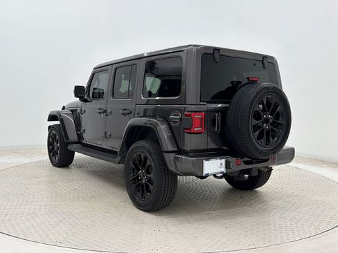 Used 2021 Jeep Wrangler Unlimited Sahara AWD/4WD image 3