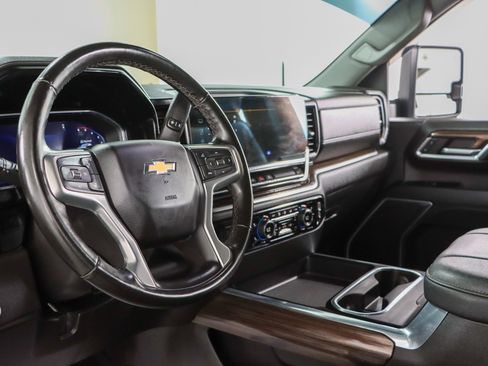 Used 2024 Chevrolet Silverado 3500 LT w/ Convenience Package AWD/4WD image 24