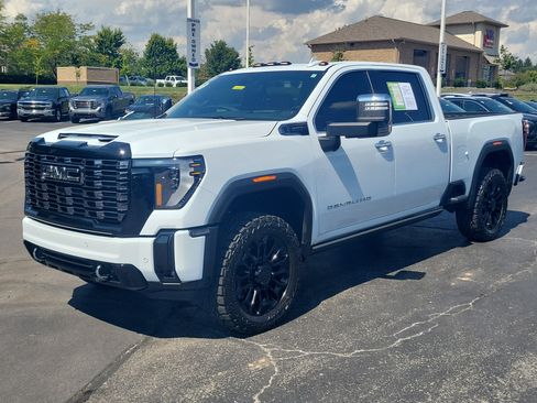 Used 2026 GMC Sierra 2500 Denali Ultimate AWD/4WD image 2
