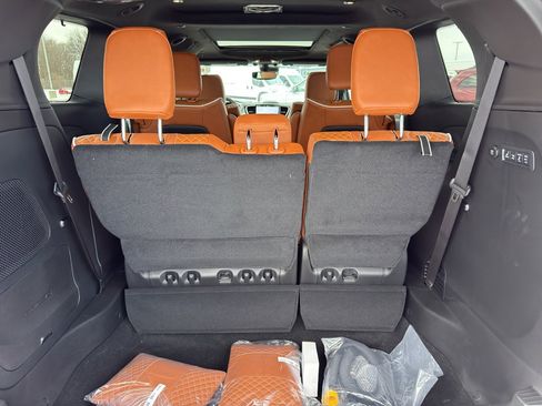 New 2026 Chrysler Pacifica Pinnacle w/ Trailer Tow Group image 37