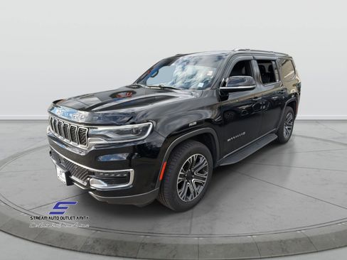 Used 2022 Jeep Wagoneer Series III image 3