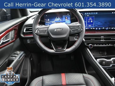 Used 2024 Chevrolet Traverse RS image 29