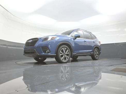 Used 2022 Subaru Forester Limited AWD/4WD image 11
