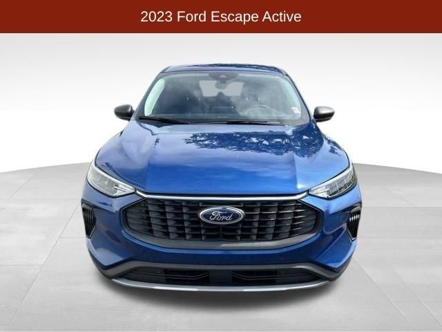 Used 2023 Ford Escape Active w/ Cold Weather Package FWD image 2