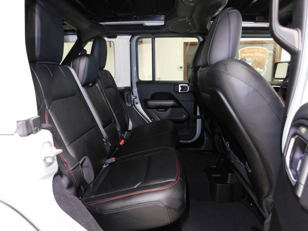 Used 2024 Jeep Wrangler Unlimited Rubicon AWD/4WD image 72