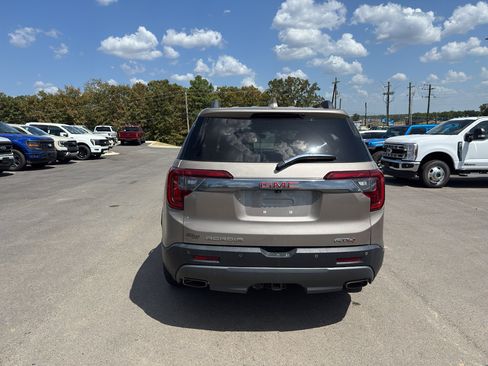 Used 2022 GMC Acadia AT4 w/ Technology Package AWD/4WD image 6