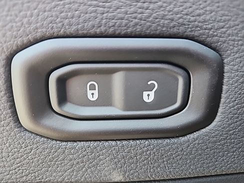 New 2026 Jeep Gladiator Sport AWD/4WD image 21