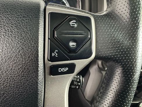 Used 2019 Toyota 4Runner SR5 Premium image 17