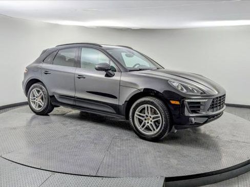 Used 2018 Porsche Macan Sport Edition image 11