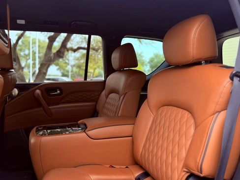 Used 2023 INFINITI QX80 Sensory w/ Cargo Package image 31