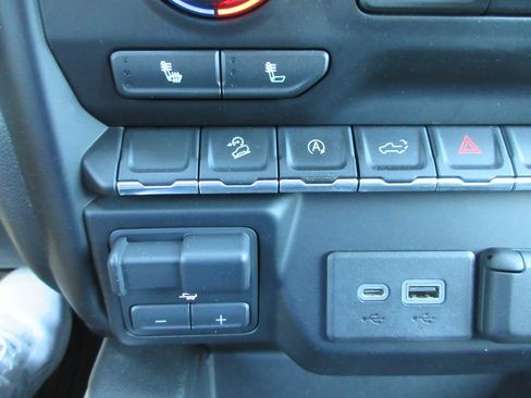 Certified 2020 Chevrolet Silverado 1500 LT Trail Boss AWD/4WD image 34