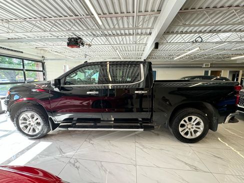 Used 2022 Chevrolet Silverado 1500 LTZ w/ LTZ Premium Package AWD/4WD image 8