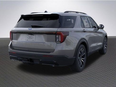 New 2026 Ford Explorer ST-Line image 8
