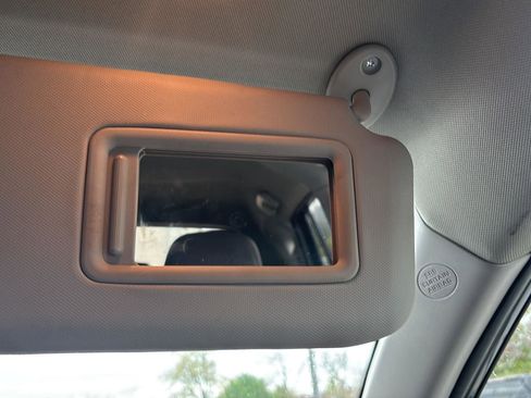 Used 2014 Toyota RAV4 LE AWD/4WD image 13