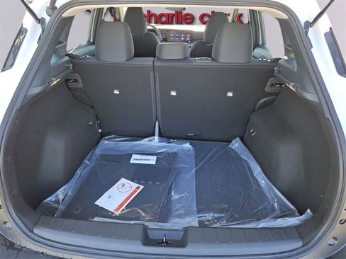 New 2026 Nissan Kicks S image 18