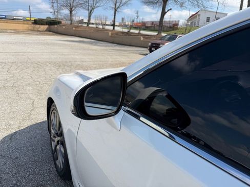 Used 2013 Lexus LS 460 Luxury w/ Comfort Pkg image 12