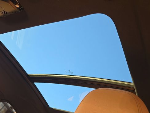 Certified 2023 BMW X4 M40i w/ Premium Package image 15