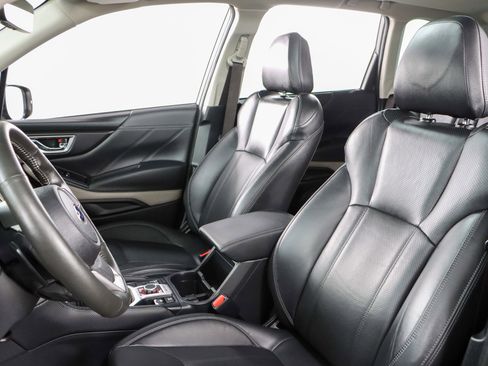 Used 2023 Subaru Forester Limited image 28