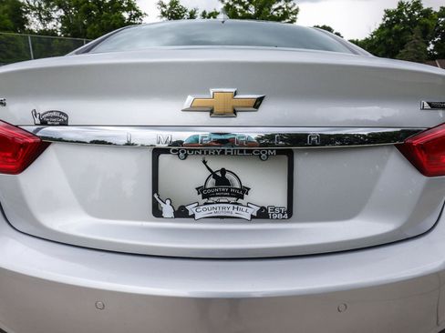 Used 2018 Chevrolet Impala Premier w/ Premier Confidence Package FWD image 42