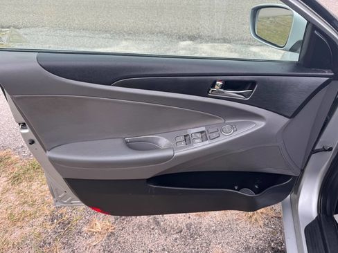 Used 2011 Hyundai Sonata GLS w/ Popular Equipment Pkg 2 image 22