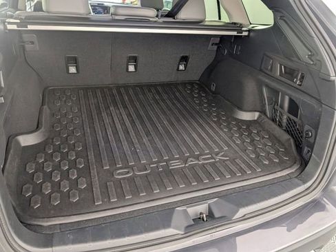 Used 2025 Subaru Outback Limited AWD/4WD image 30
