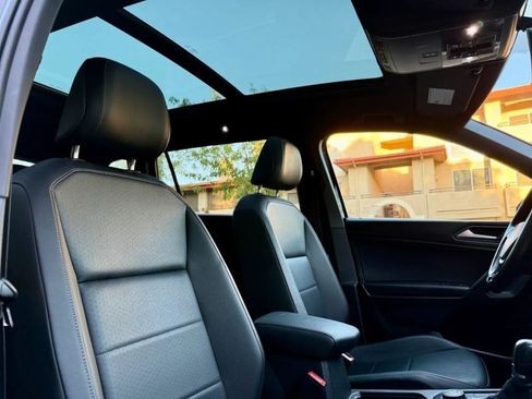 Used 2019 Volkswagen Tiguan SEL Premium R-Line image 18