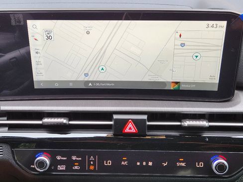 New 2026 Kia Sportage X-Line w/ X-Line Technology Package image 12