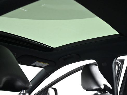 Used 2021 INFINITI QX50 Luxe w/ Appearance Package image 29