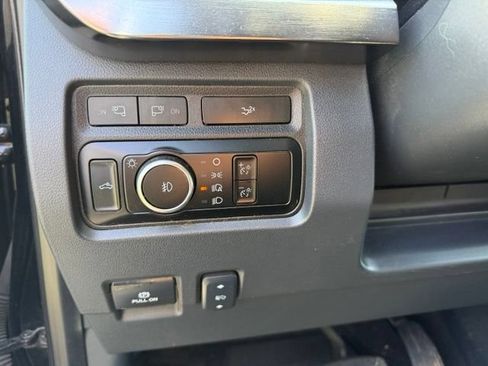 Used 2023 Ford F250 Lariat w/ Lariat Ultimate Package AWD/4WD image 18