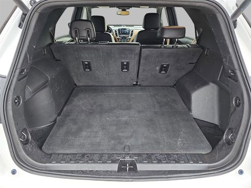 Used 2019 Chevrolet Equinox Premier image 12