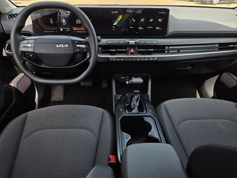 Used 2025 Kia K4 FWD image 8