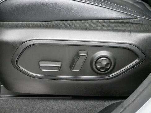 Certified 2024 Jeep Grand Cherokee L Overland w/ Trailer Tow Package image 6