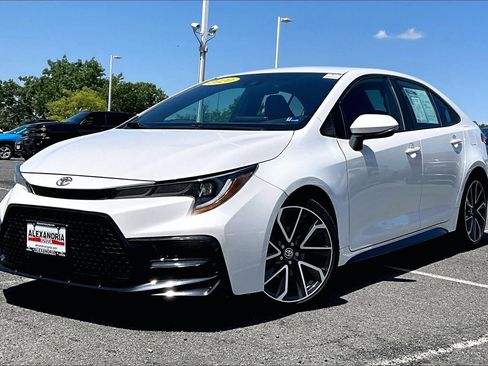 Used 2020 Toyota Corolla SE FWD image 1