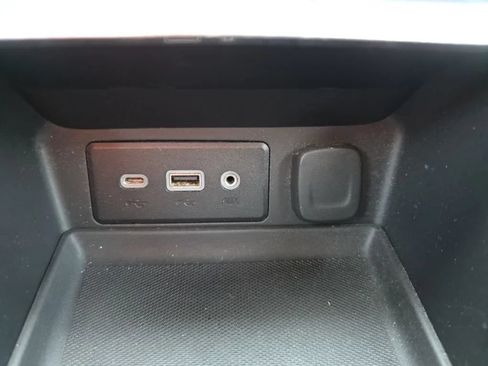Used 2018 GMC Terrain SLE FWD image 30
