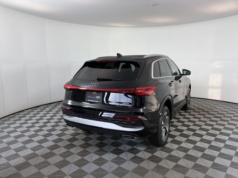 Used 2025 Audi Q5 Premium Plus w/ Premium Plus image 10
