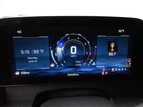 Used 2023 Chevrolet Traverse LT FWD image 11