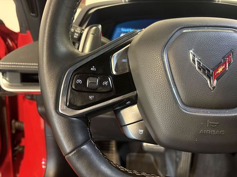 Used 2022 Chevrolet Corvette Stingray Preferred Cpe w/ Z51 Performance Package RWD image 25