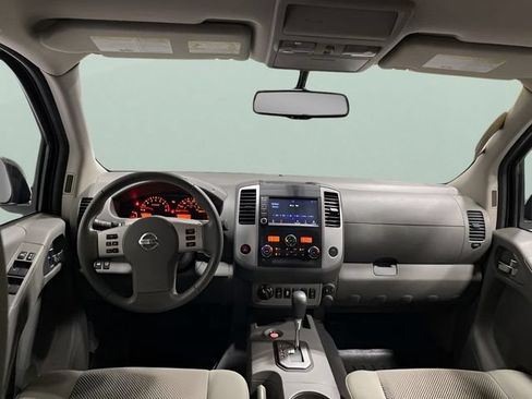 Used 2021 Nissan Frontier SV w/ Midnight Edition Floor Mats AWD/4WD image 21
