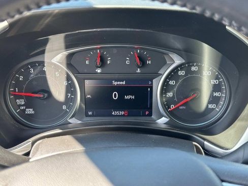 Used 2020 Chevrolet Equinox Premier image 29