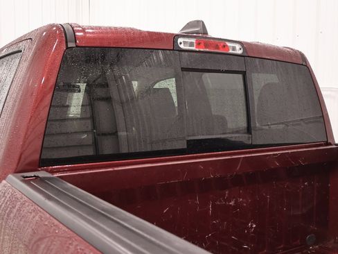 Used 2019 RAM 1500 Laramie image 38